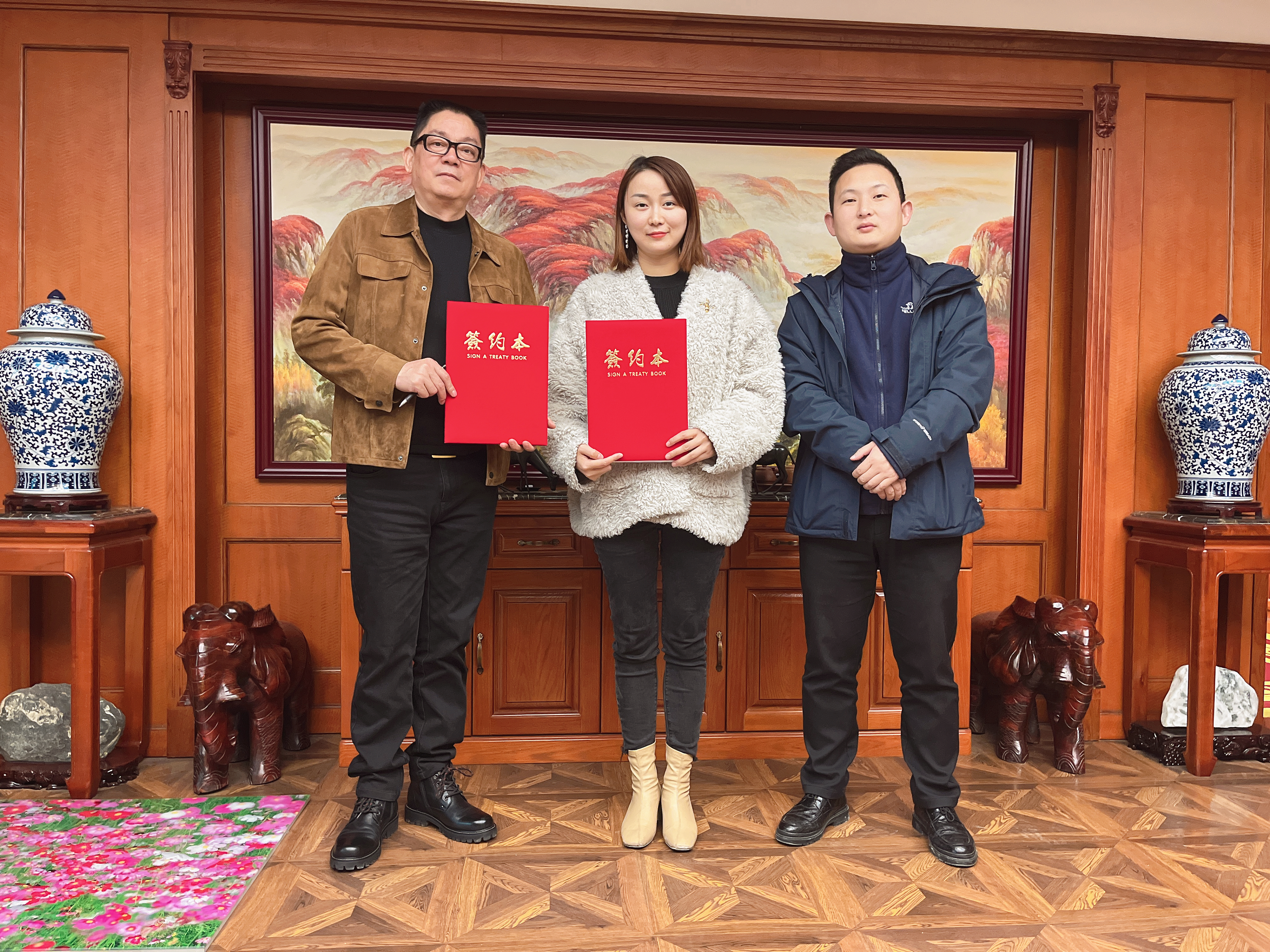 共築無醛丨萬華禾香無醛多層板 重慶獨家經銷商簽約儀式順利舉行